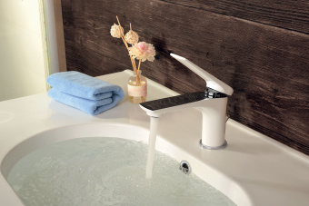 Смеситель д/умывальника LM 5906CW